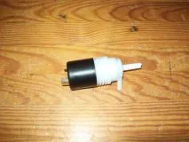Scheibenwaschpumpe 24 Volt neu (z.B. Wolf 250 GD BW)